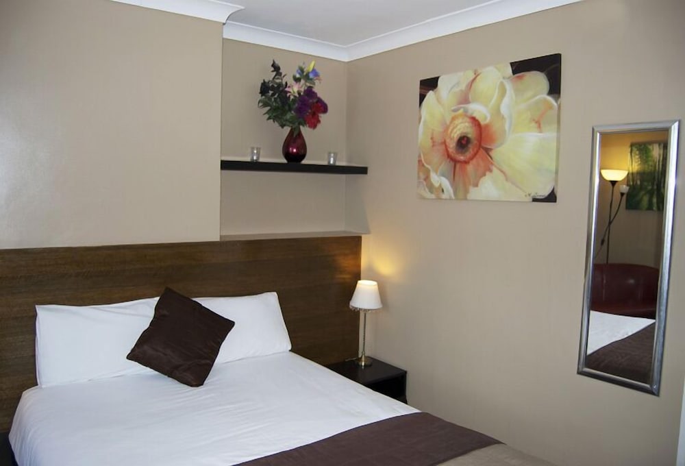 Villaggio Hotel & Restaurant 3/36