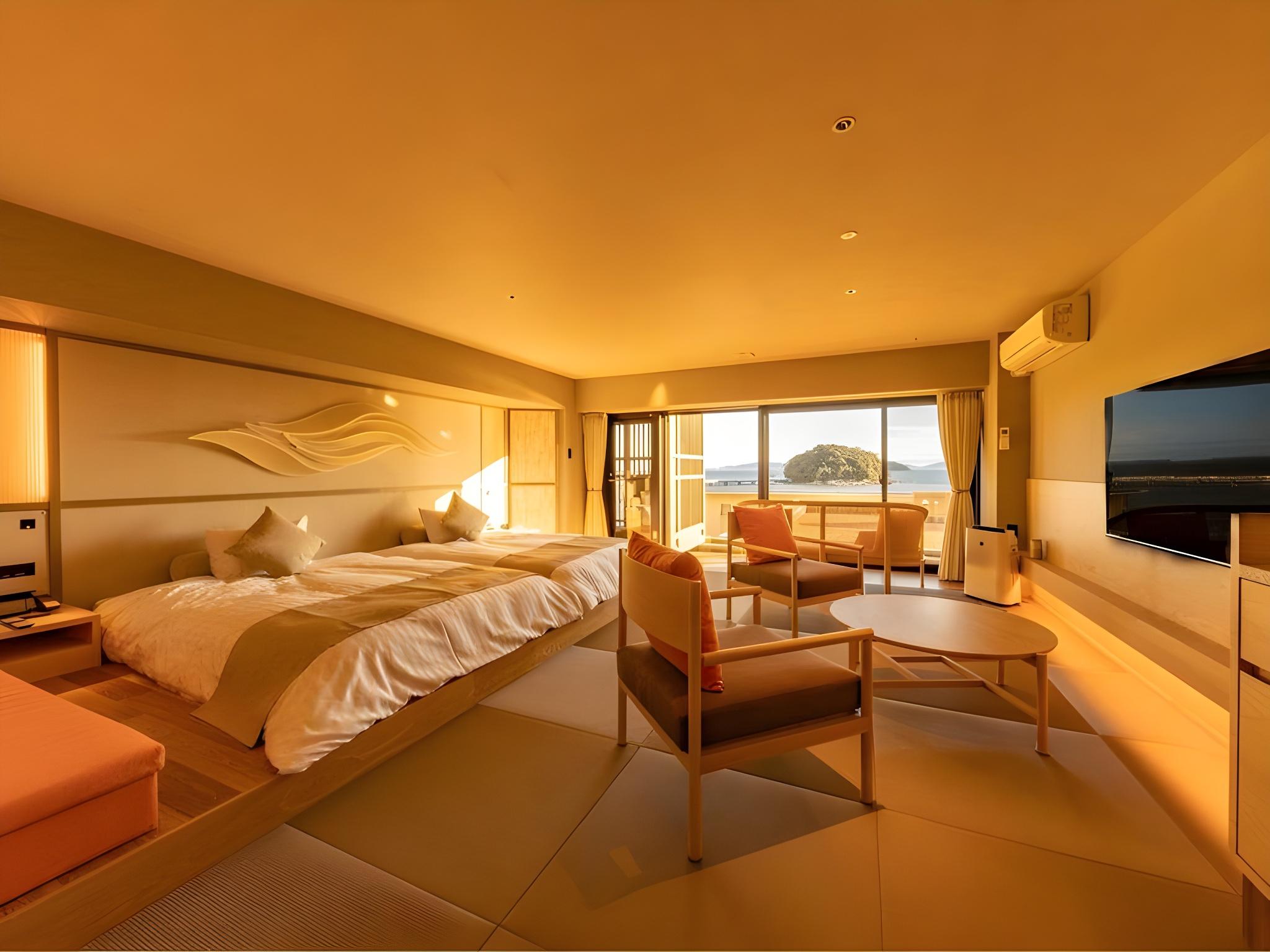 Semi Room, 2 Semi Double Beds, Ocean View, Bathtub, Low Floor, West Wing