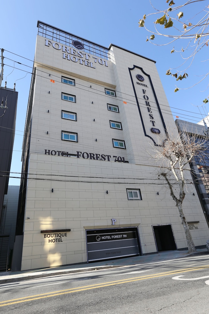 Hotel Forest 701 2/50