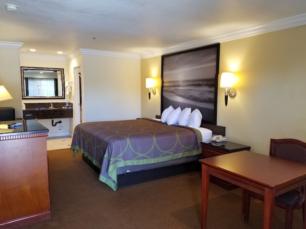 Super 8 By Wyndham Cypress Buena Park Area 22/44