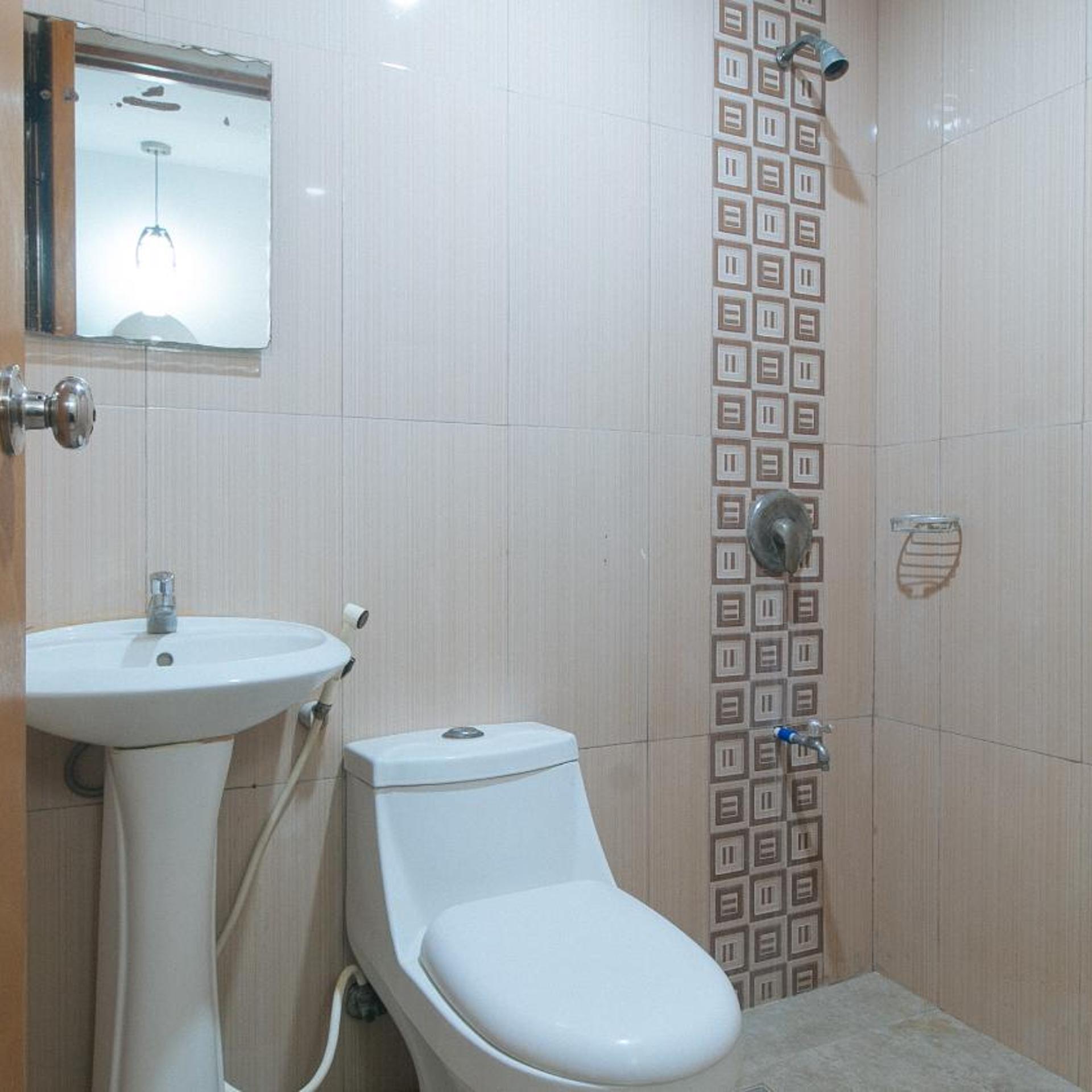 OYO 717 Ranchotel Bayanan 48/50