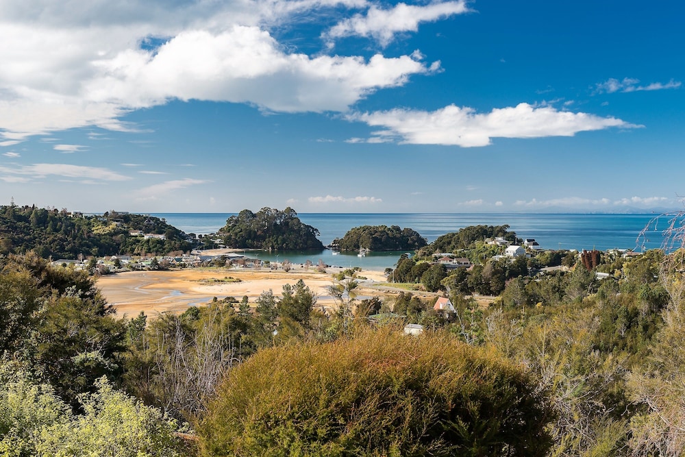 KIMI ORA ECO RESORT 54/70