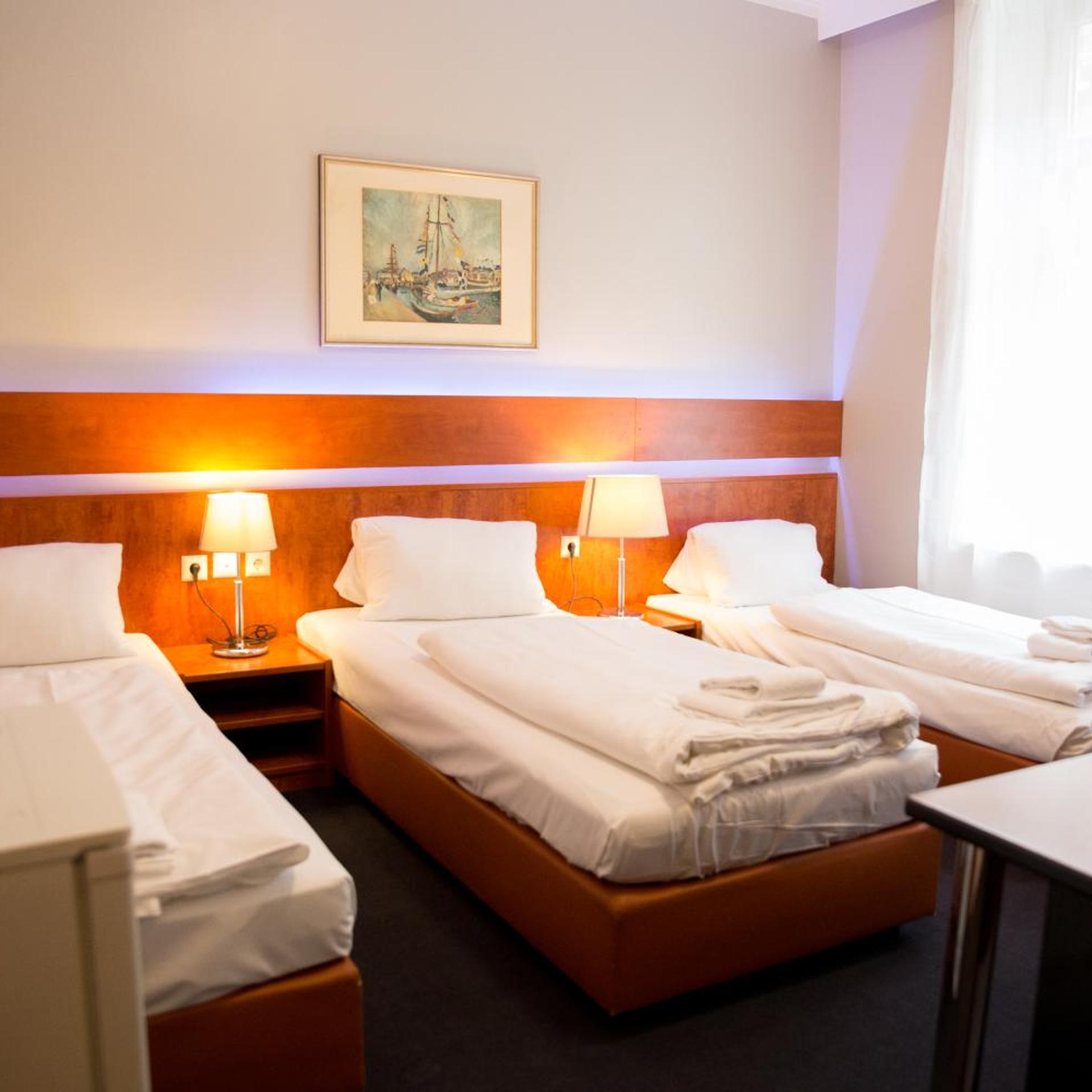 City Hotel - HEEFA OHG 5/21