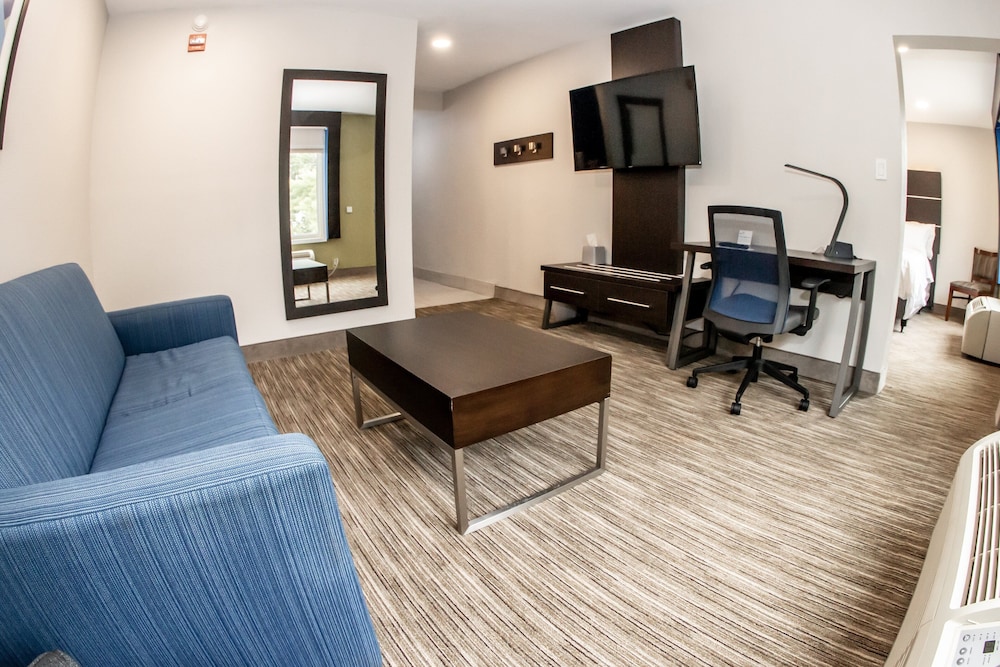 Holiday Inn Express Allentown North 43/62