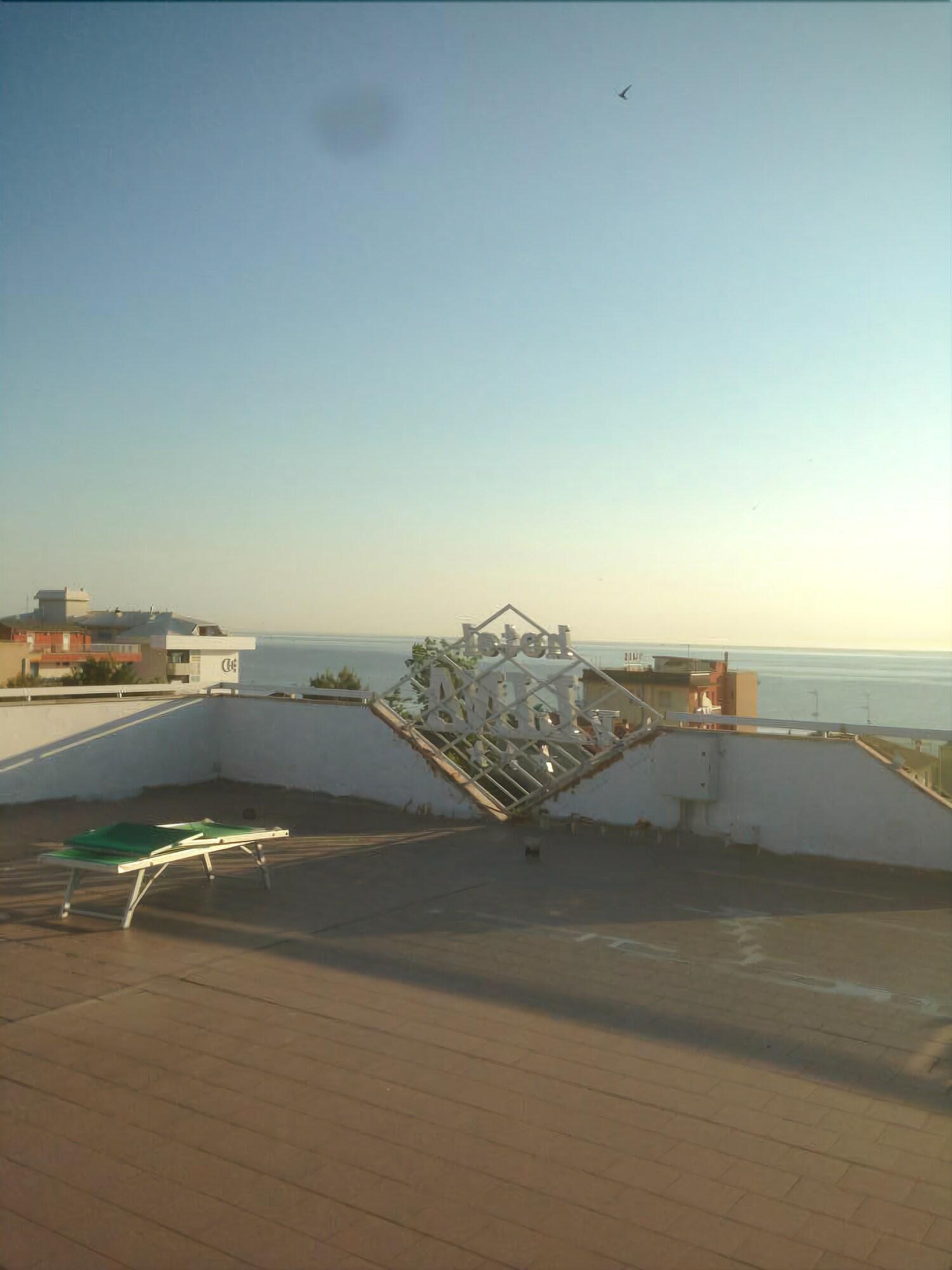 Hotel Villa Lina 53/62