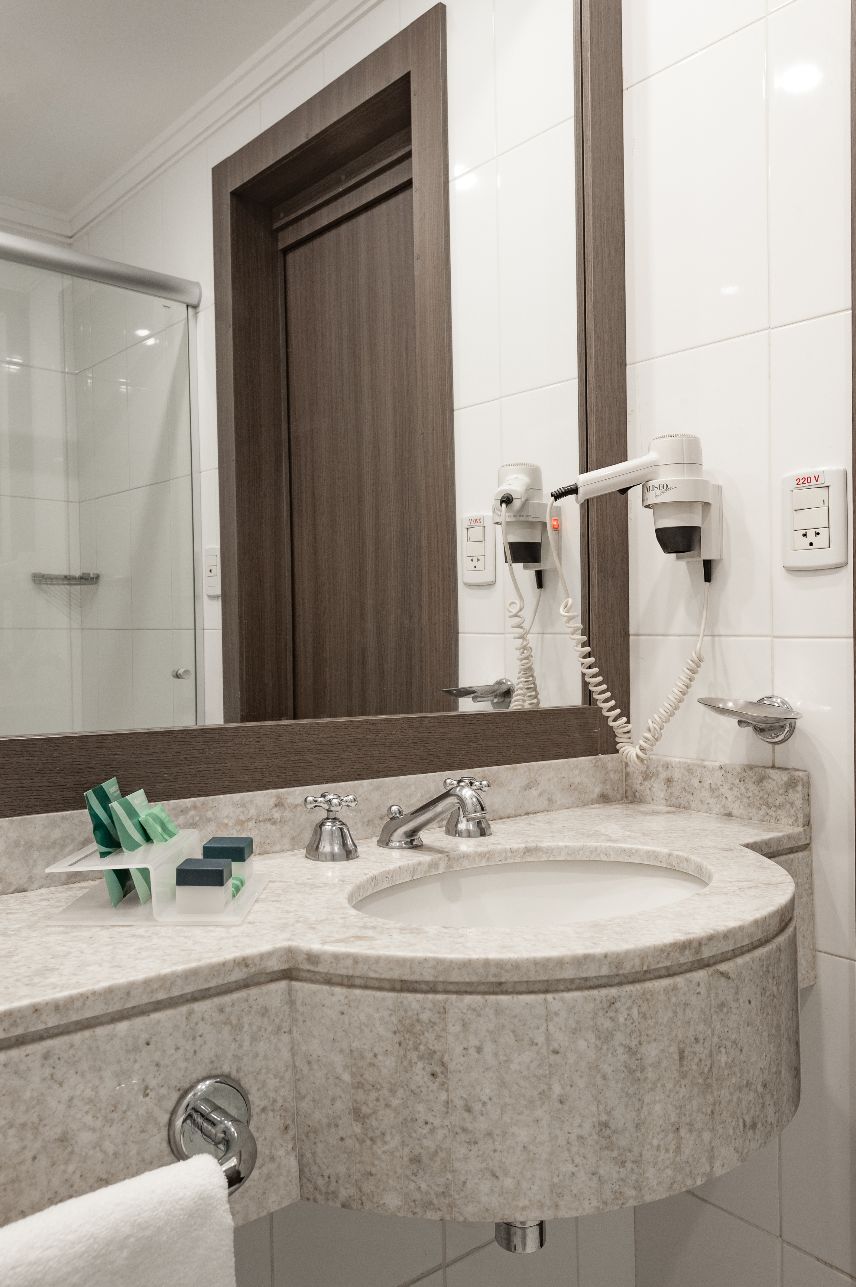 غرفة فاخرة بسريرين منفصلين، Slaviero Hotel Guarulhos Aeroporto 3/3