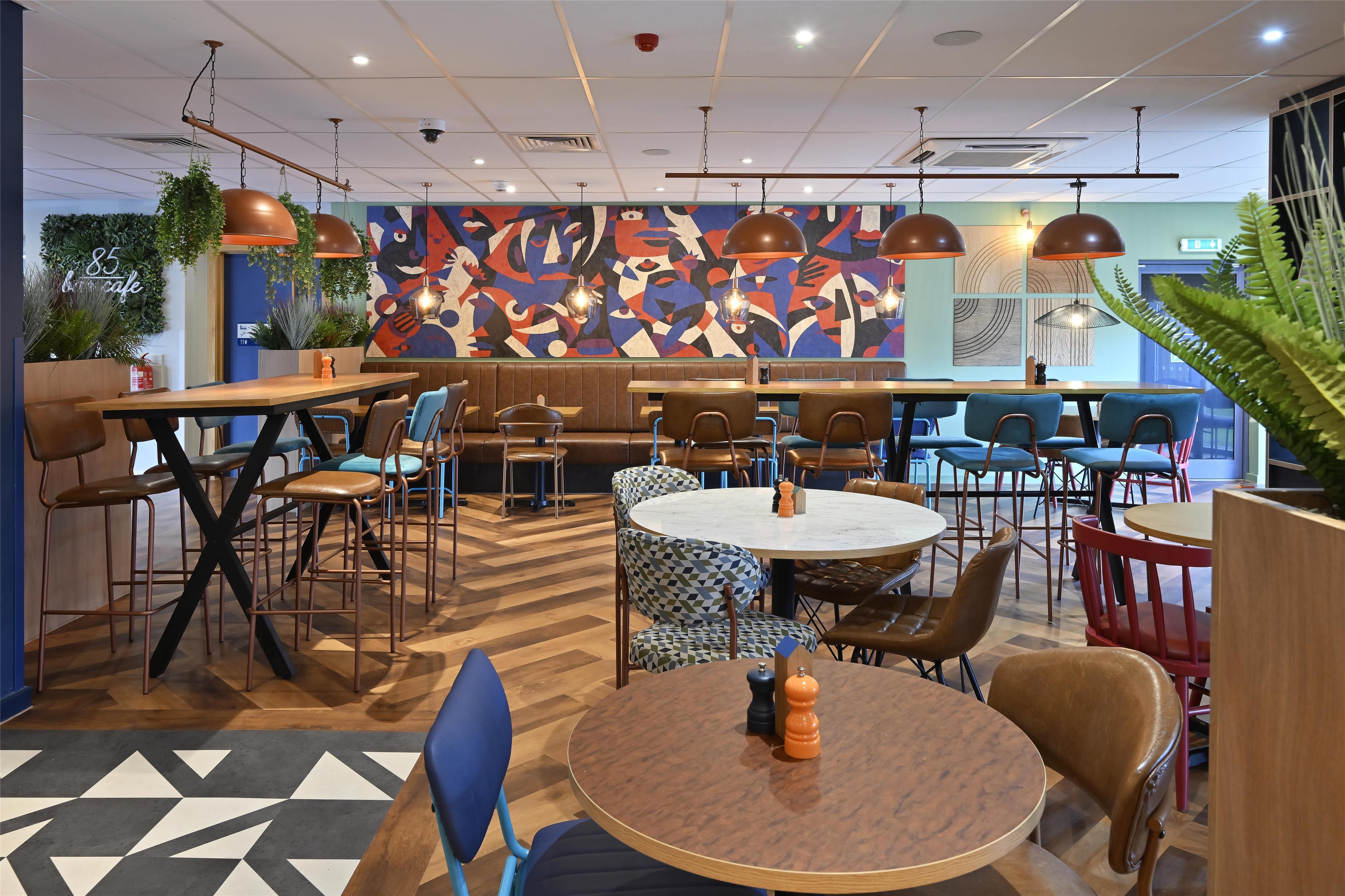 Travelodge Sunbury M3 21/29
