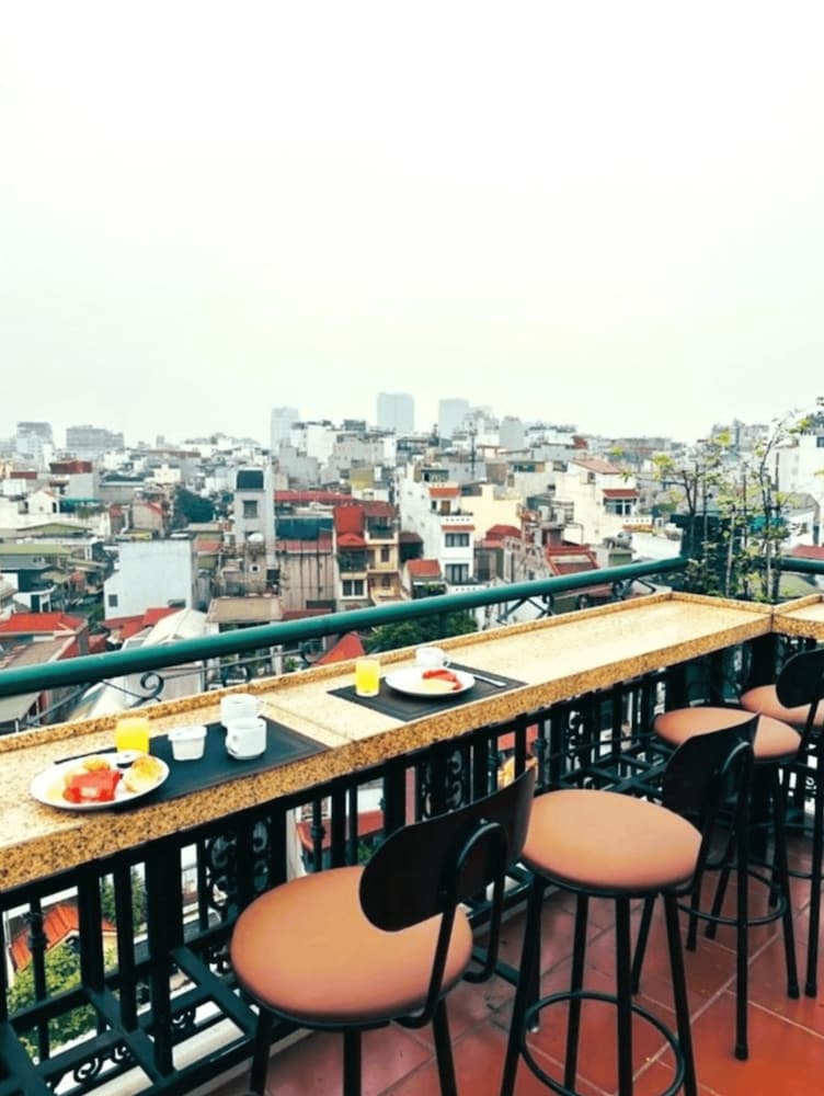 Noble & Swan Boutique Hotel 49/60