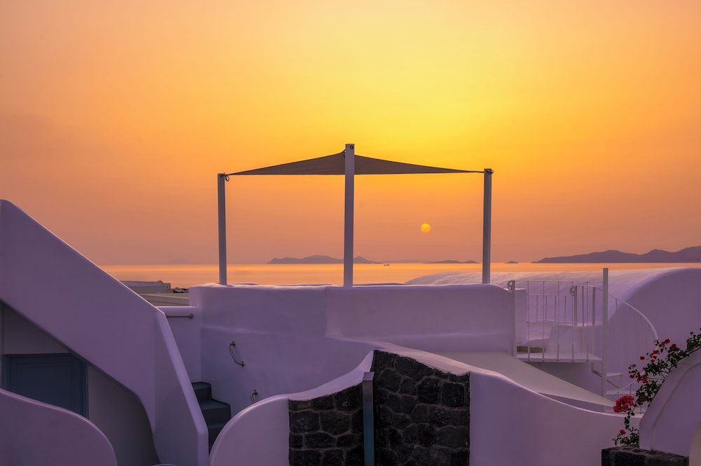 Sole doro Luxury Suites Santorini 45/50
