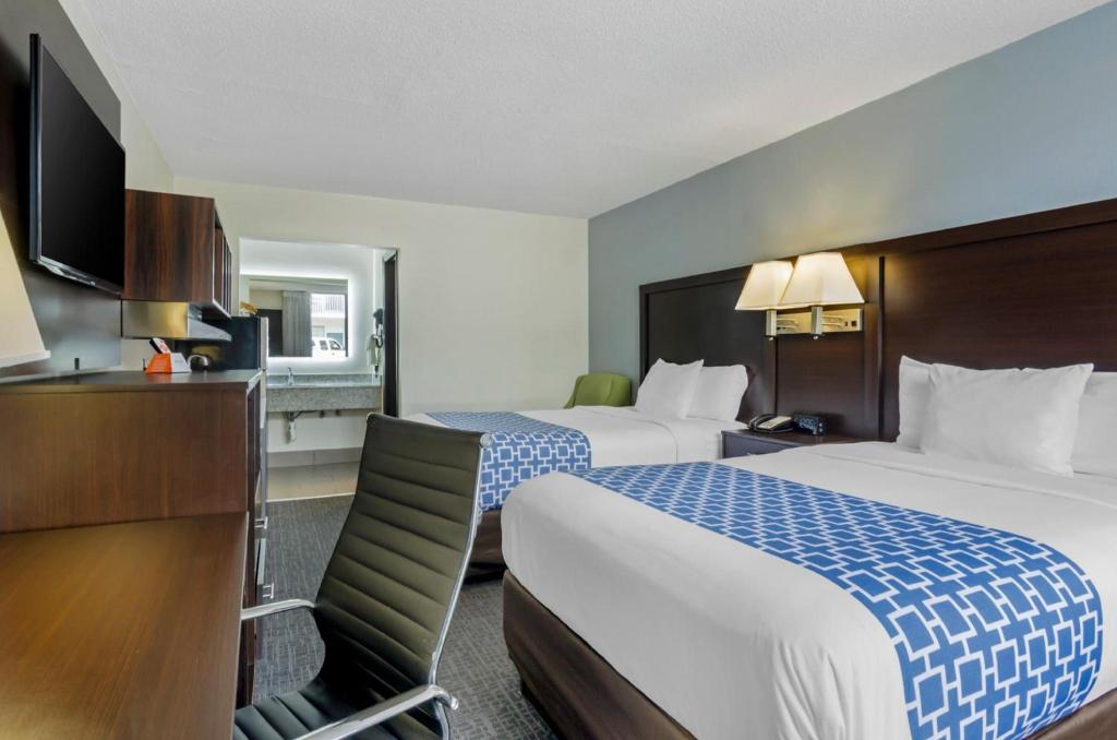 Efficiency, 2 Double Beds, Smoking