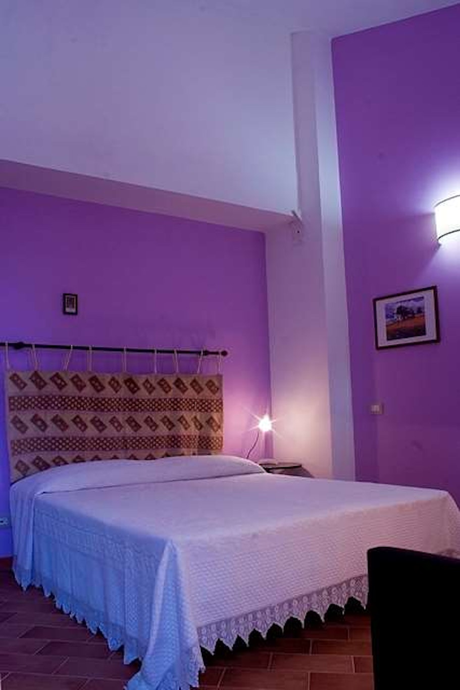 VILLA TRIGONA 7/50