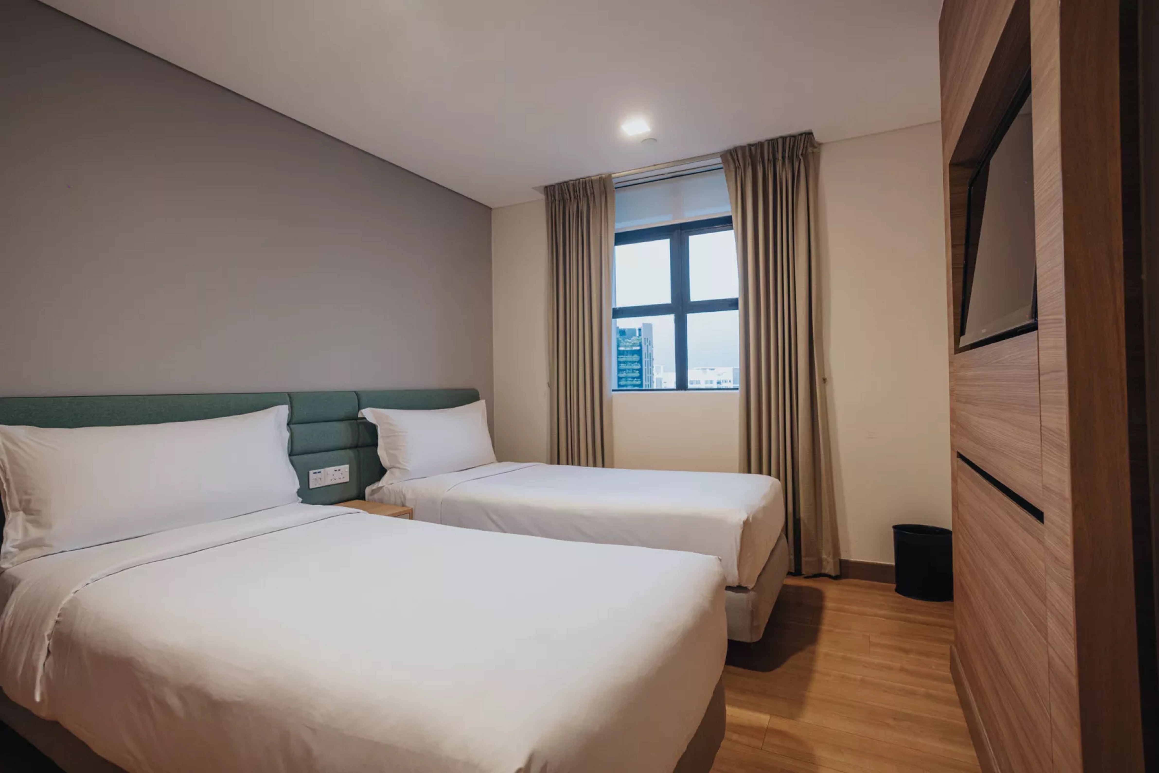 2 Bedrooms, Apartment