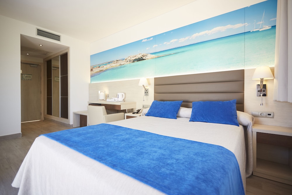 Invisa Hotel Club Cala Verde 39/103
