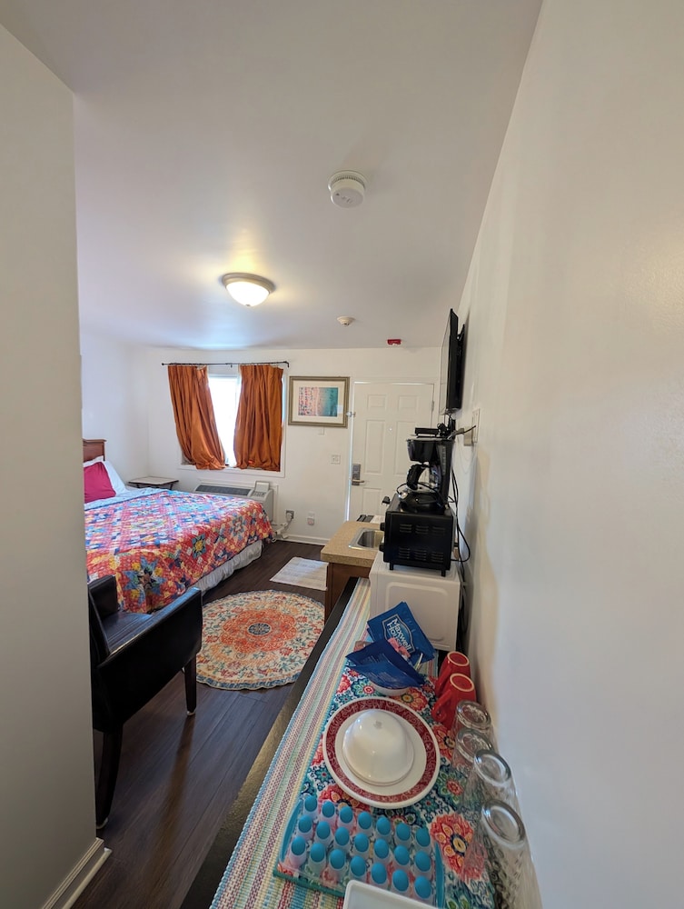 Apple Inn And Suites 11/50