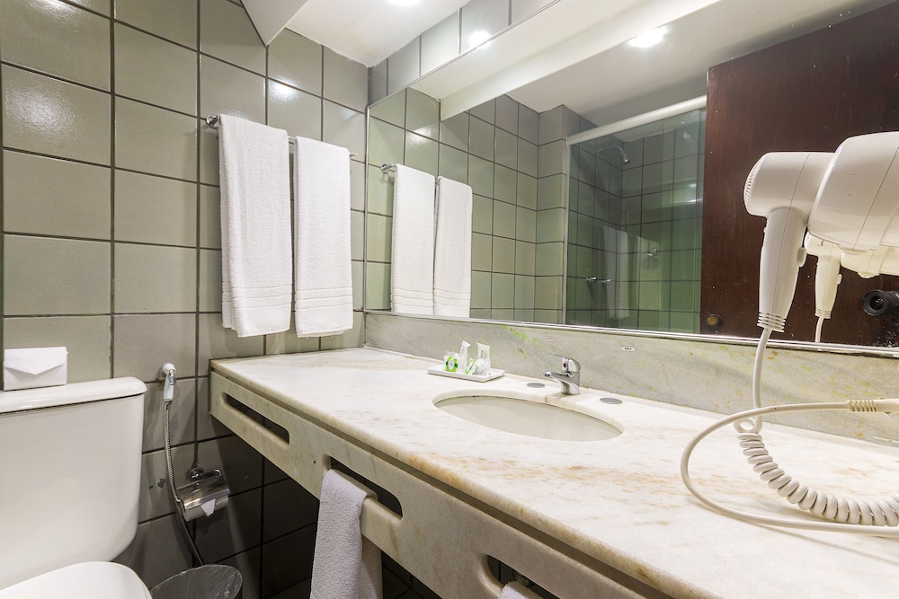 Hotel Golden Park Rio de Janeiro Aeroporto By Nacional Inn in RIO DE JANEIRO