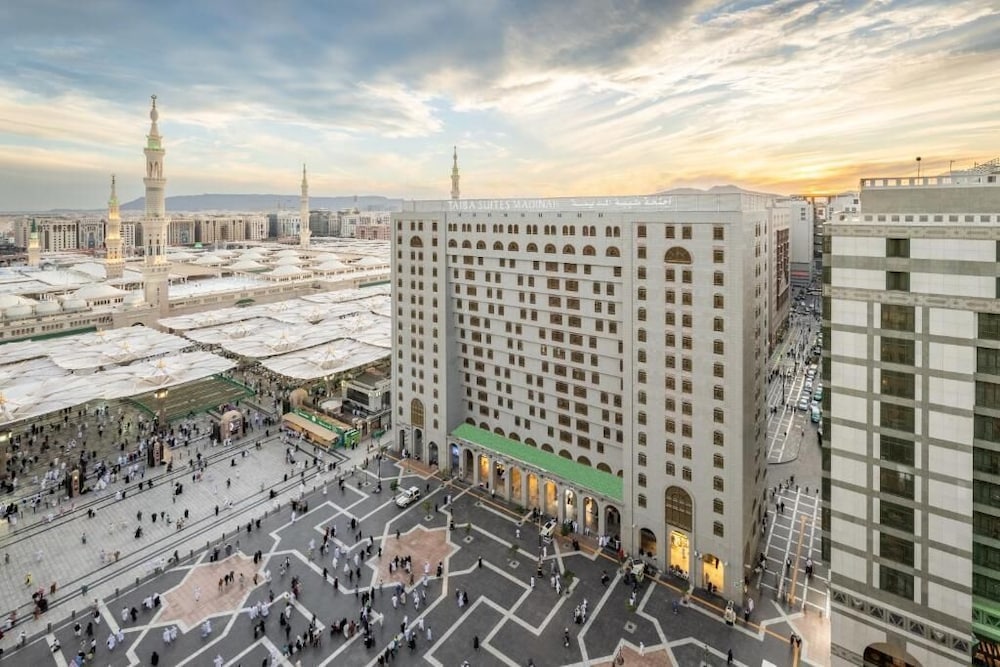 Taiba Arac Suites in MADINAH