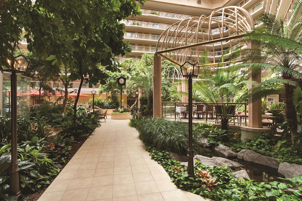 Embassy Suites by Hilton Birmingham 12/36