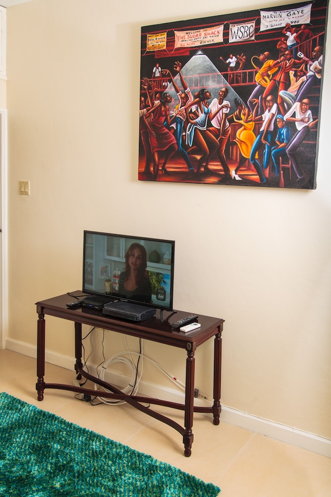 Skyview Manor Guest Apartments 28/50