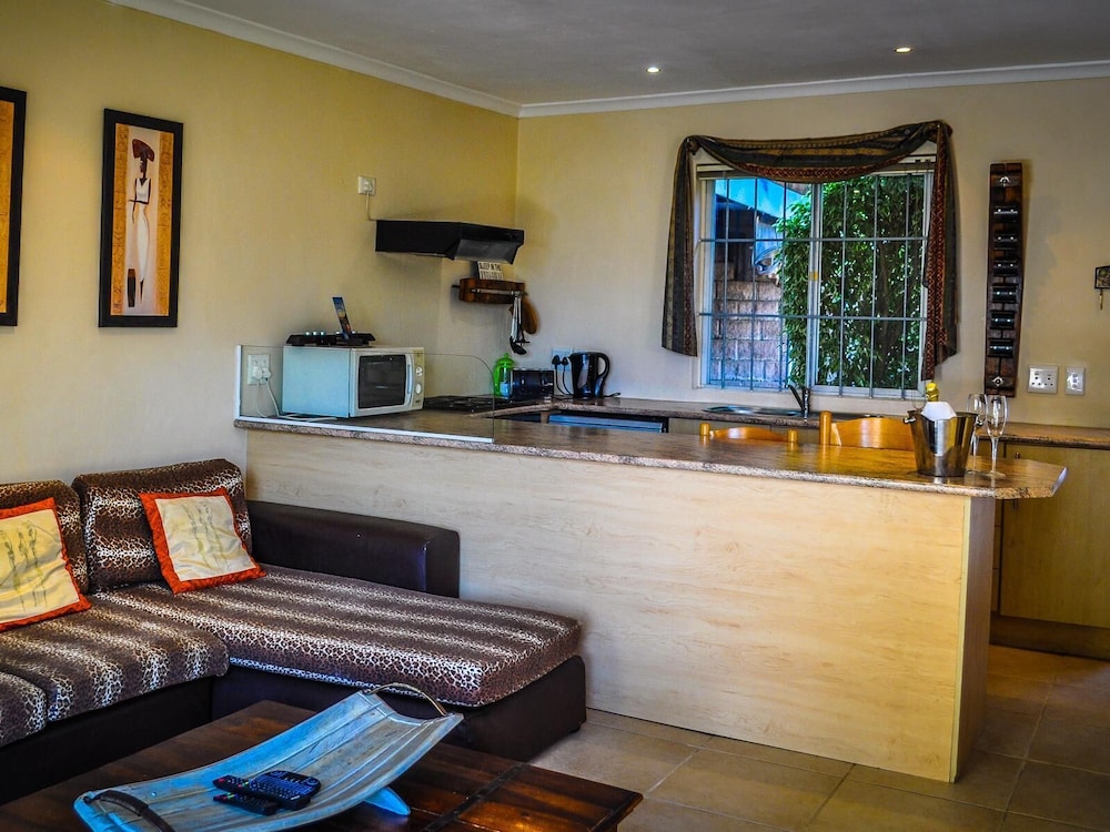Amakhaya Lodge 16/33