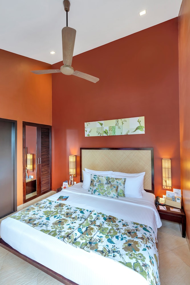 Club Mahindra Virajpet 16/74