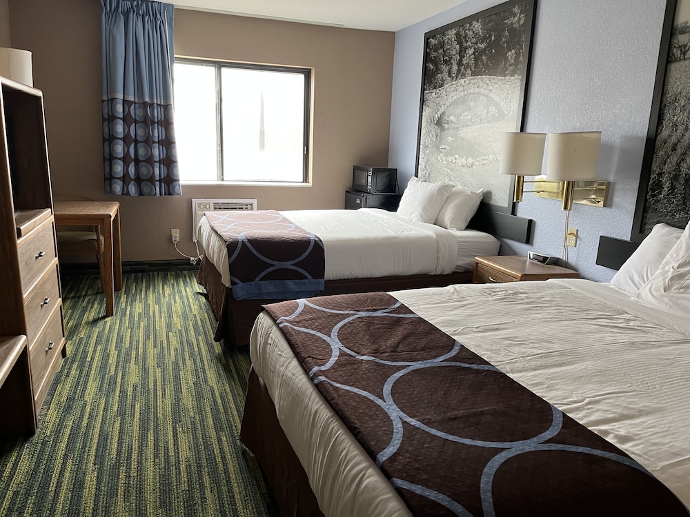 Room, 2 Queen Beds