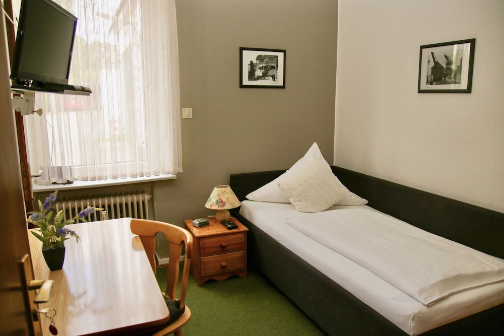 Hotel Meiendorfer Park 6/18