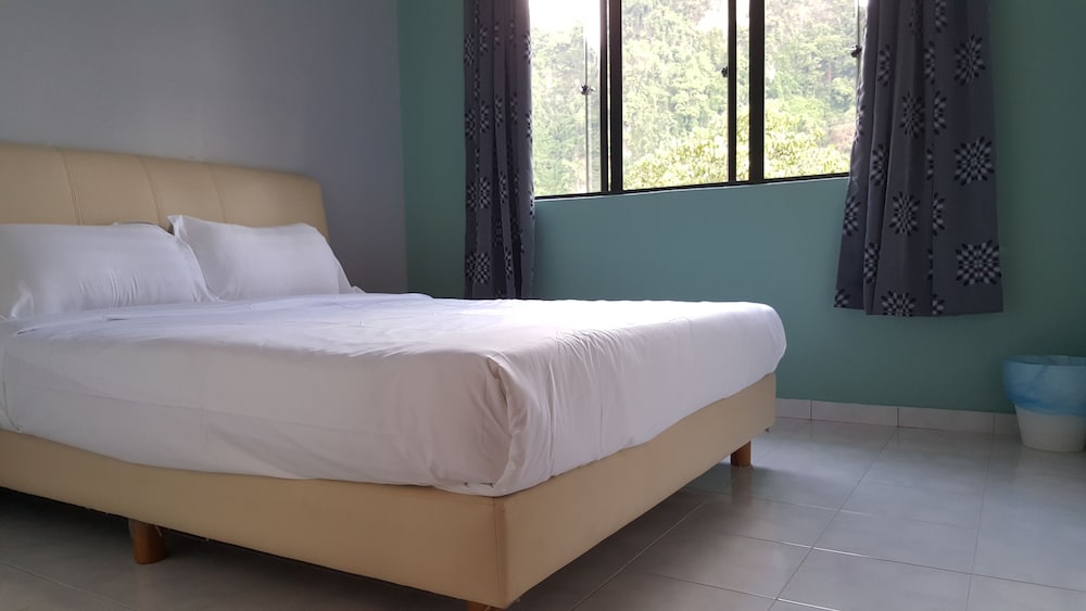 Tulip Hotel 16/40
