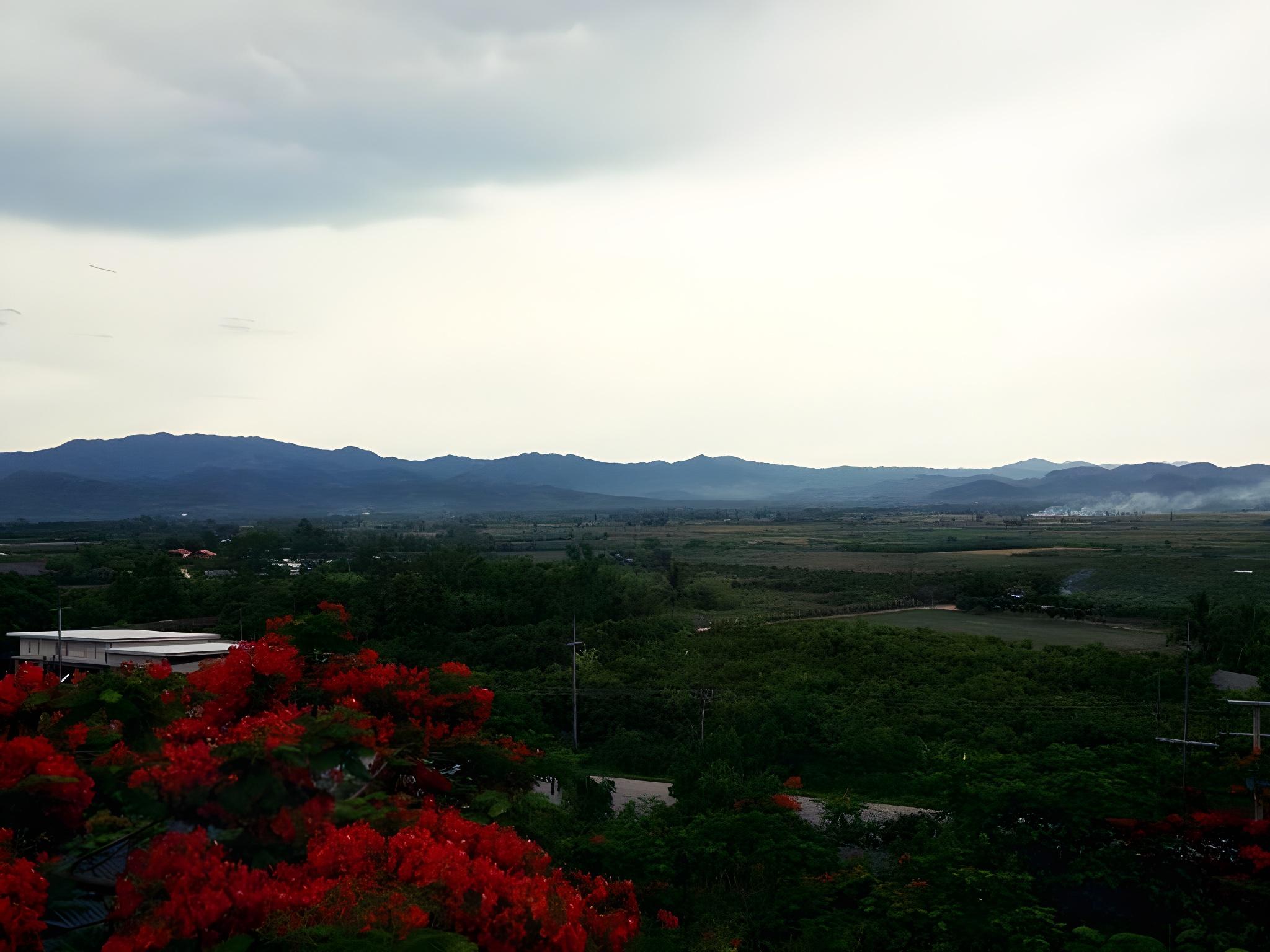Thaton Hill Resort 23/32