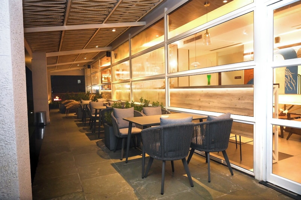 Hotel Sonar Bangla 18/30
