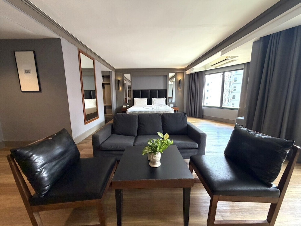 Marine Plaza Hotel Pattaya 30/50