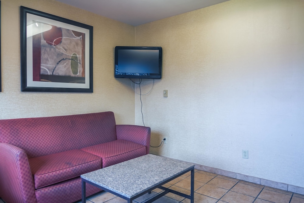 Motel6 Madison, WI - East 44/55