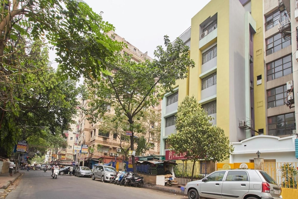Pallavi International Hotel 24/25