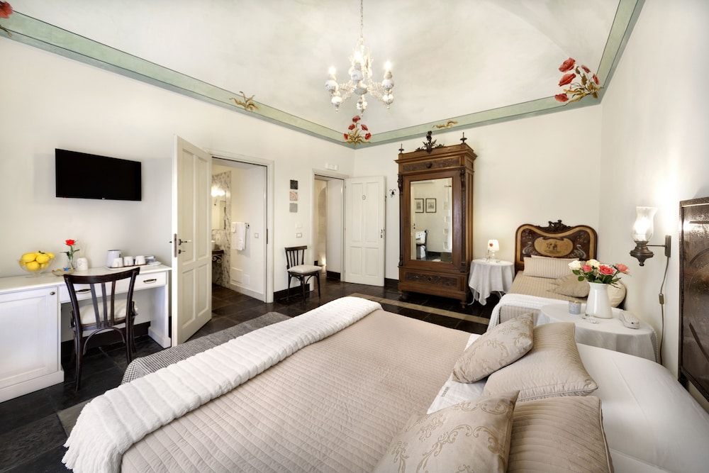 Hotel Sabbinirica 18/50