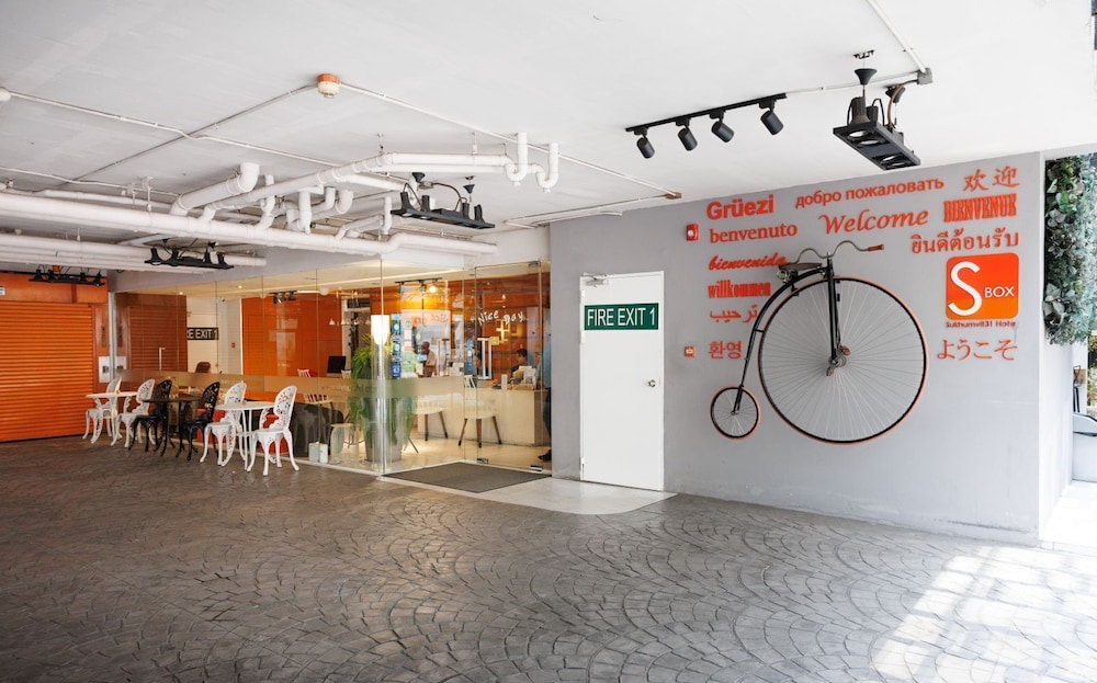 Sbox (Sukhumvit 31) 64/68