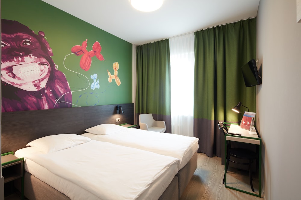 Hotel Crystal 8/50