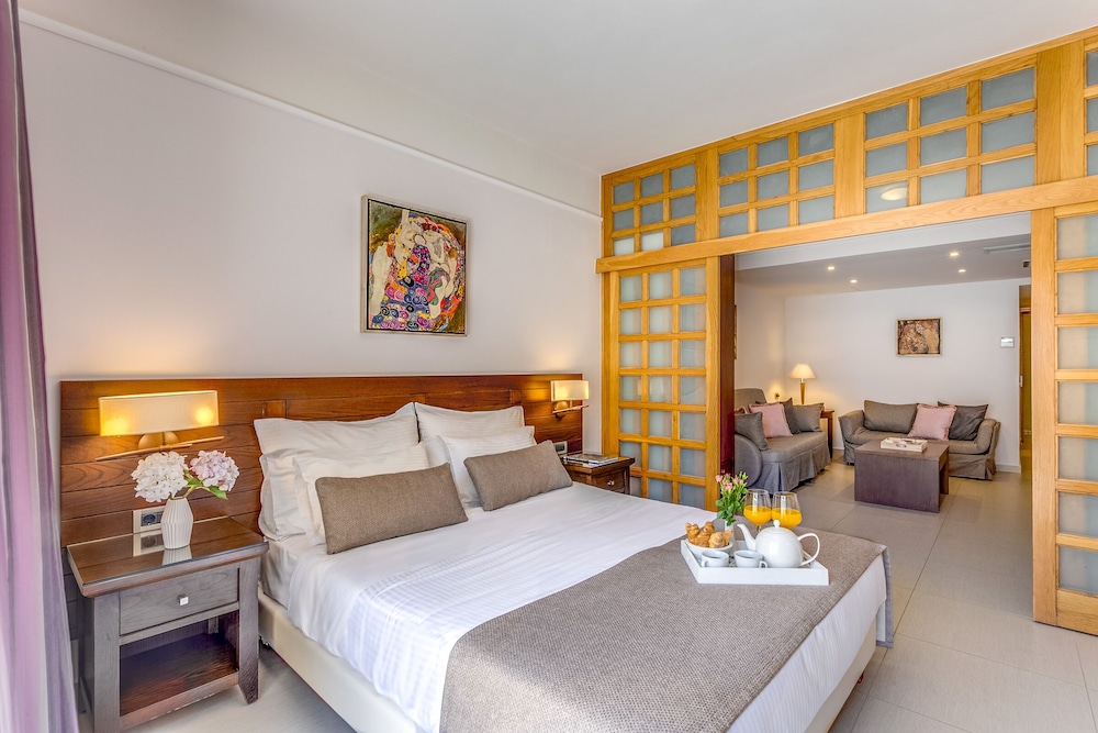Junior Suite, Twin Beds, 2 Sofa, Private Pool