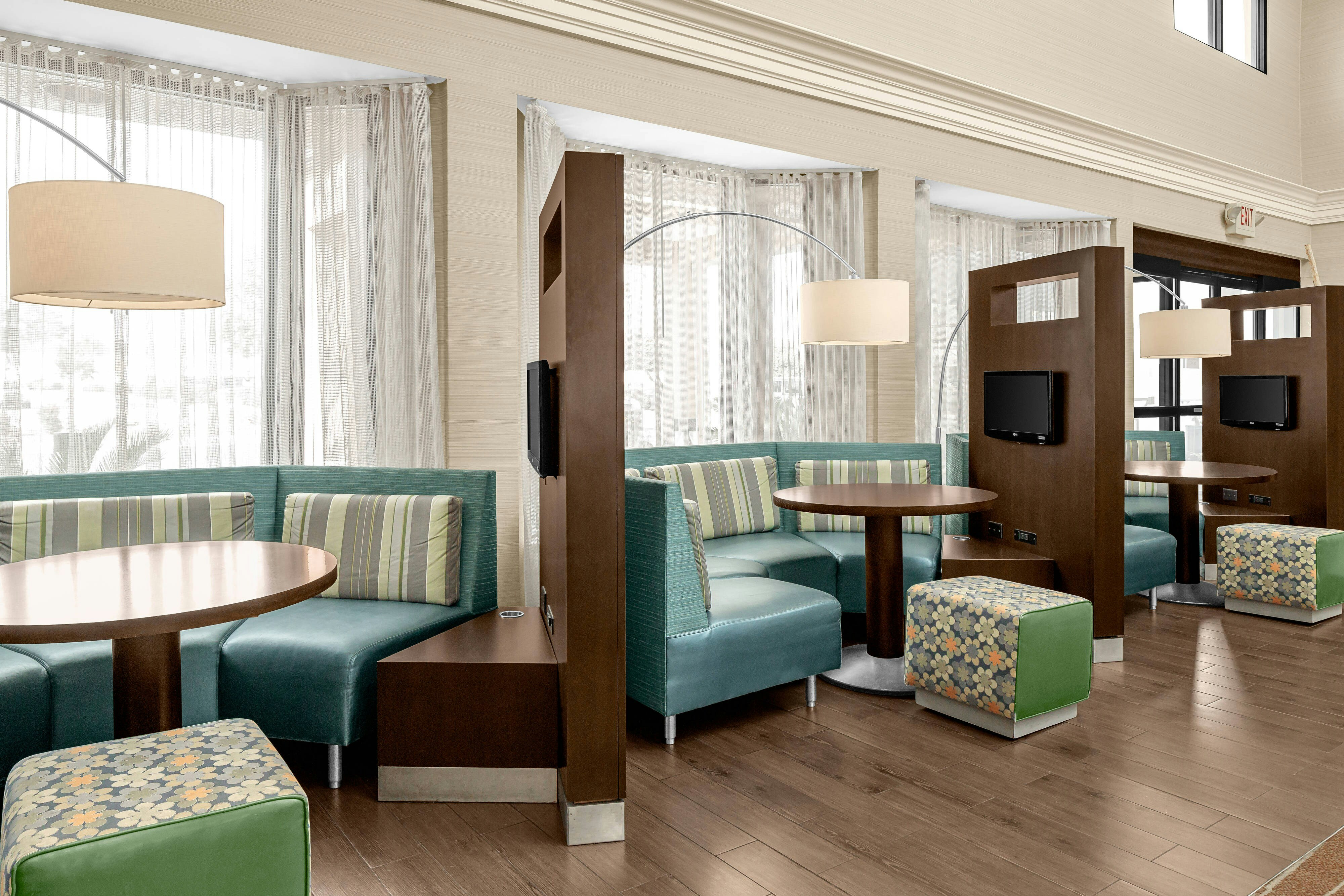 Courtyard by Marriott Wilmington / Wrightsville Beach 28/57