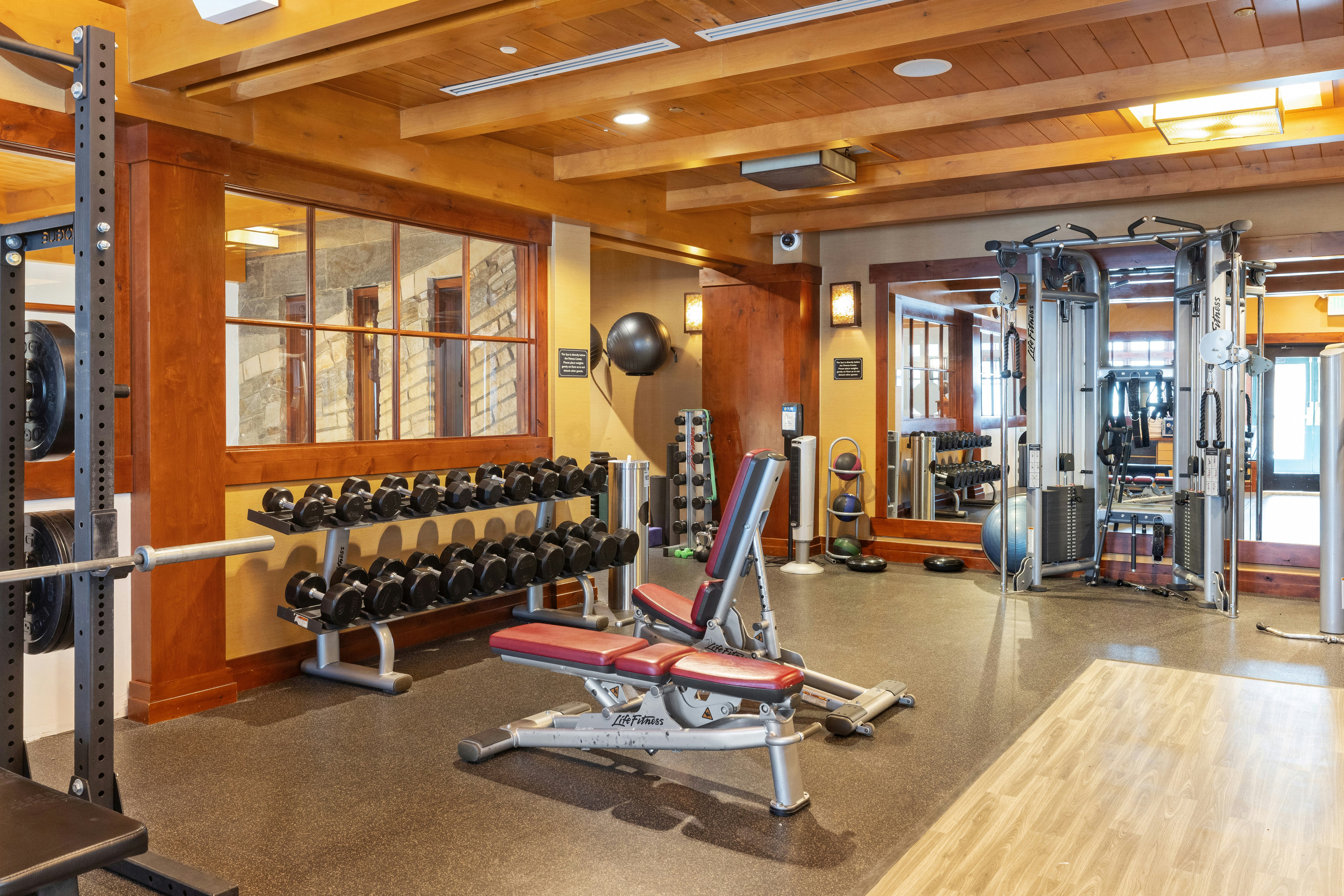 Lodge at Vail Rock Resorts 54/81