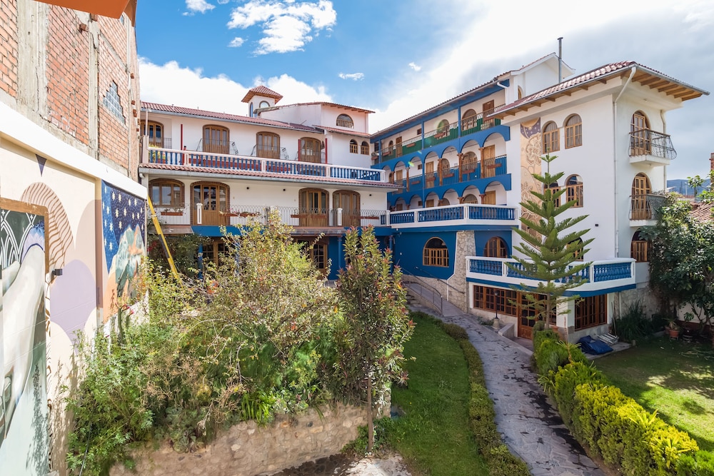 Selina Huaraz 1/86