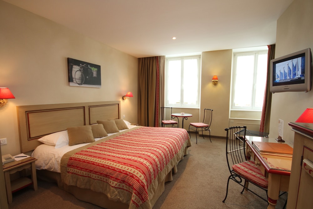 Hotel Beaucour 34/83
