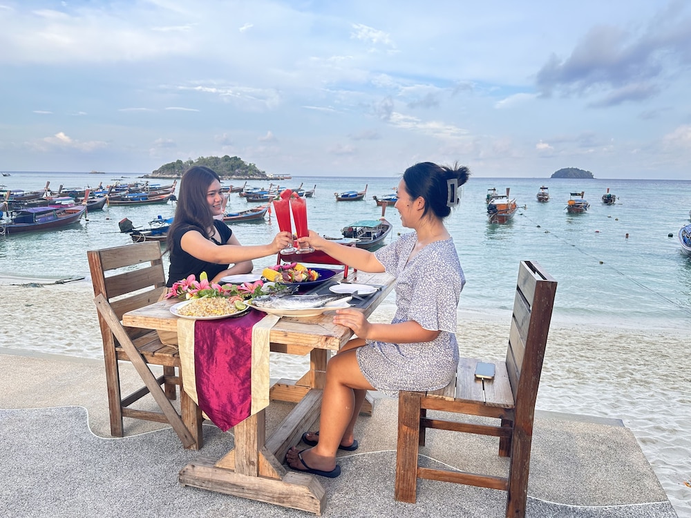 Lipe Power Beach Resort 40/50