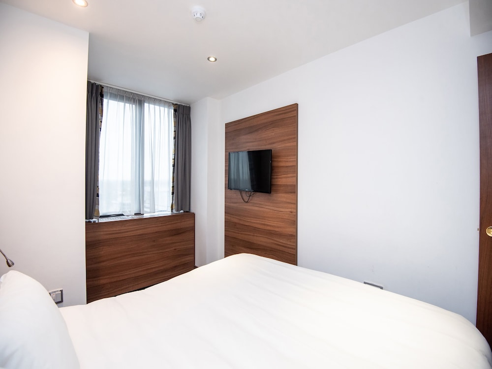 Livin Serviced Apartments 31/68