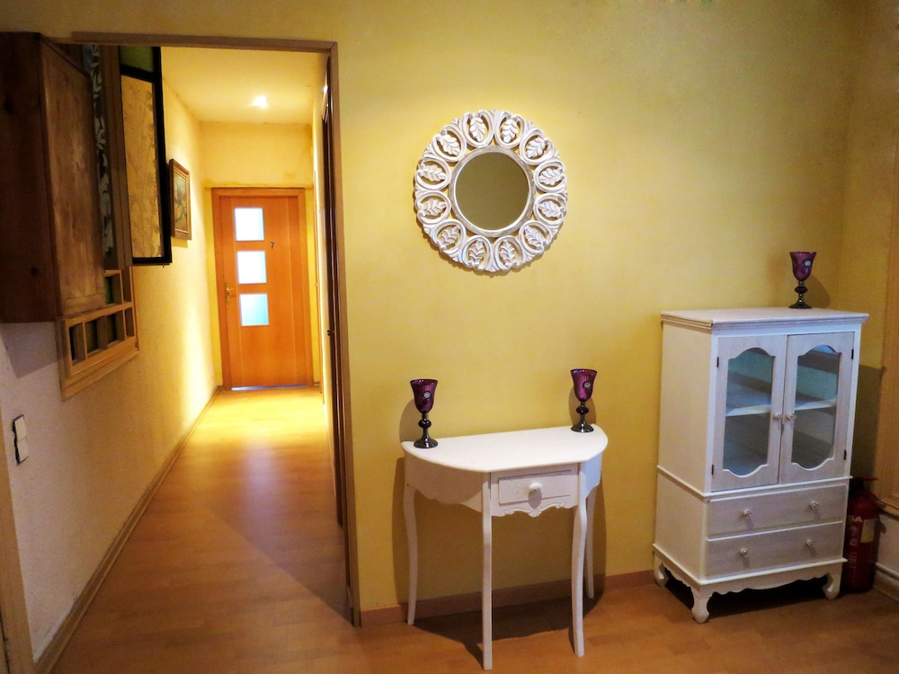 Hostal Balmes Centro 2/50