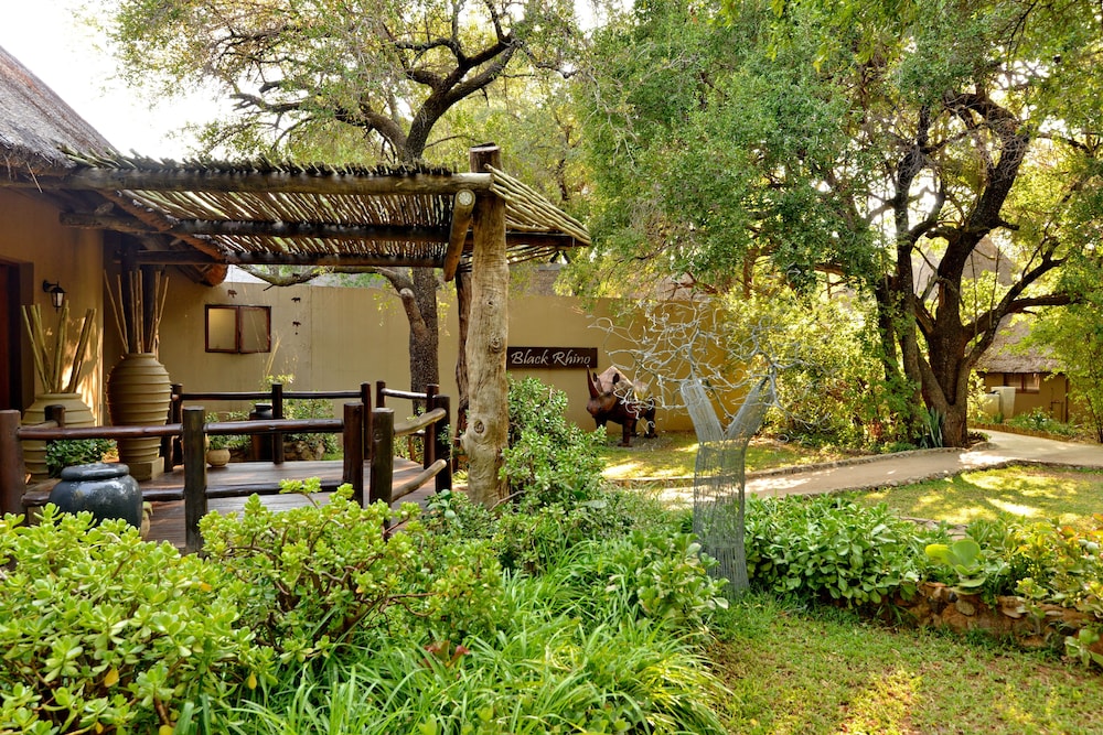 Black Rhino Game Lodge 67/69
