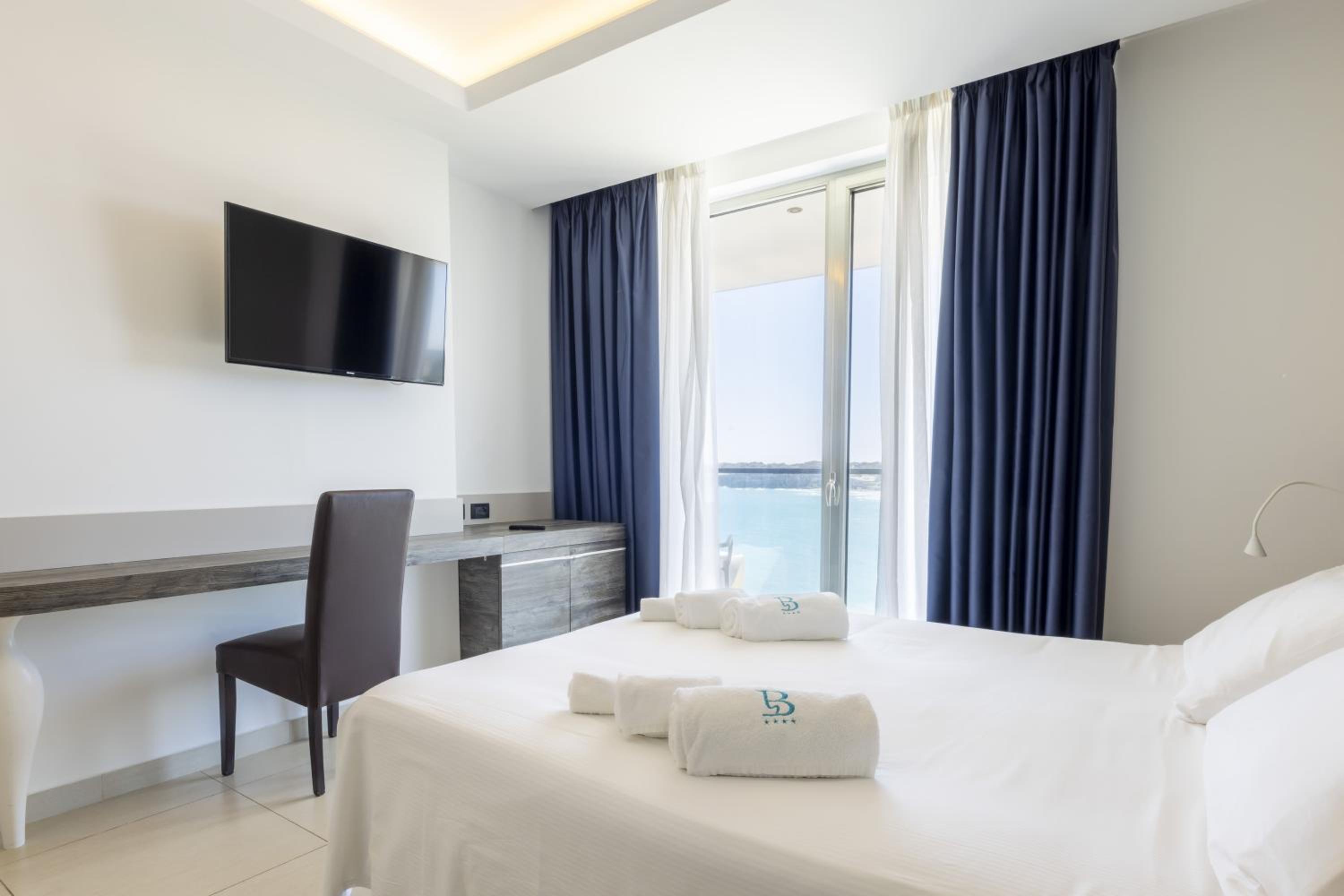 غرفة ديلوكس عائلية، Belvedere Torre Dell Orso Hotel 6/10