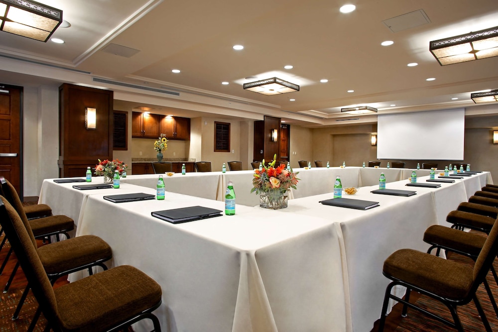 Drury Plaza Hotel In Santa Fe 39/50