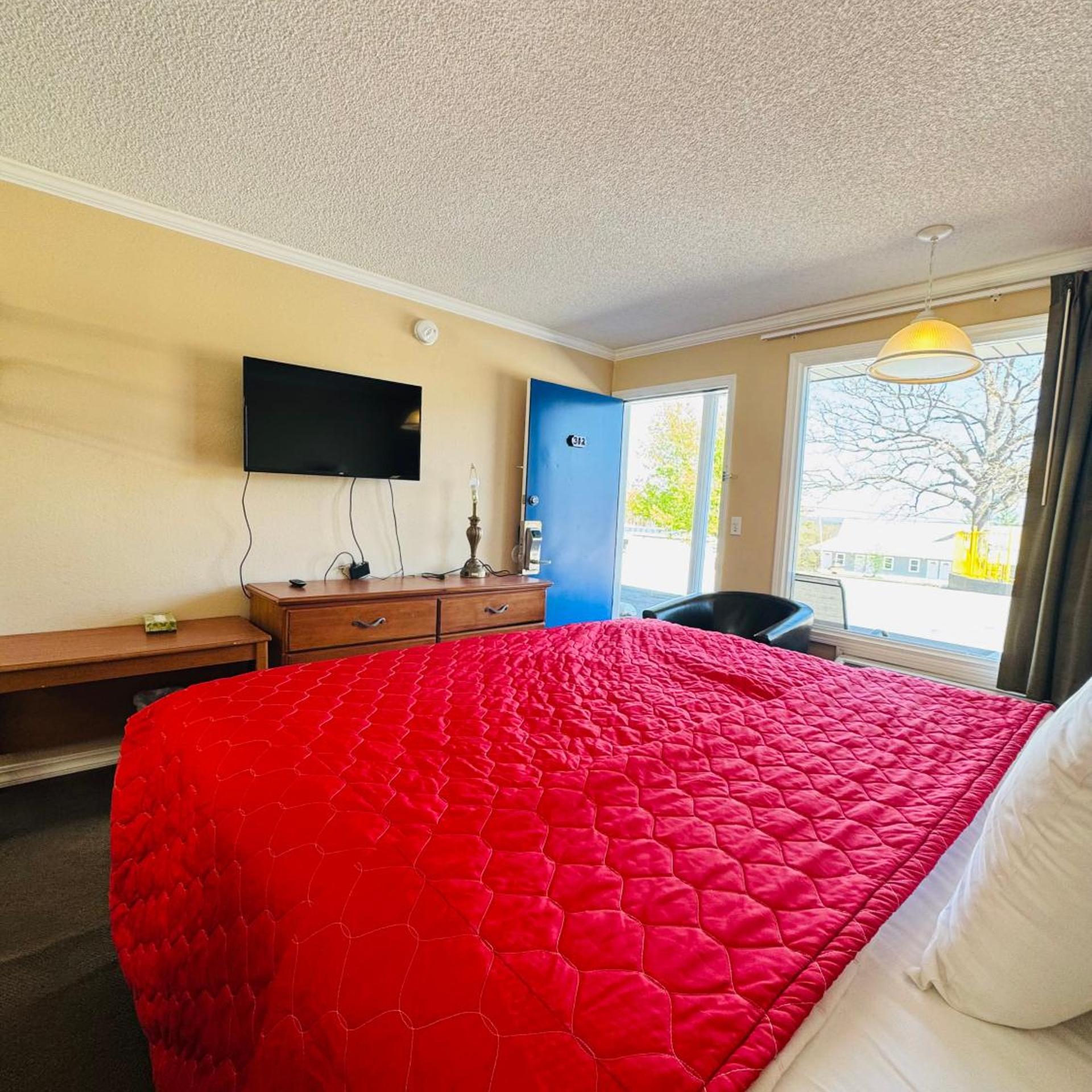 Oak Grove Inn 24/50