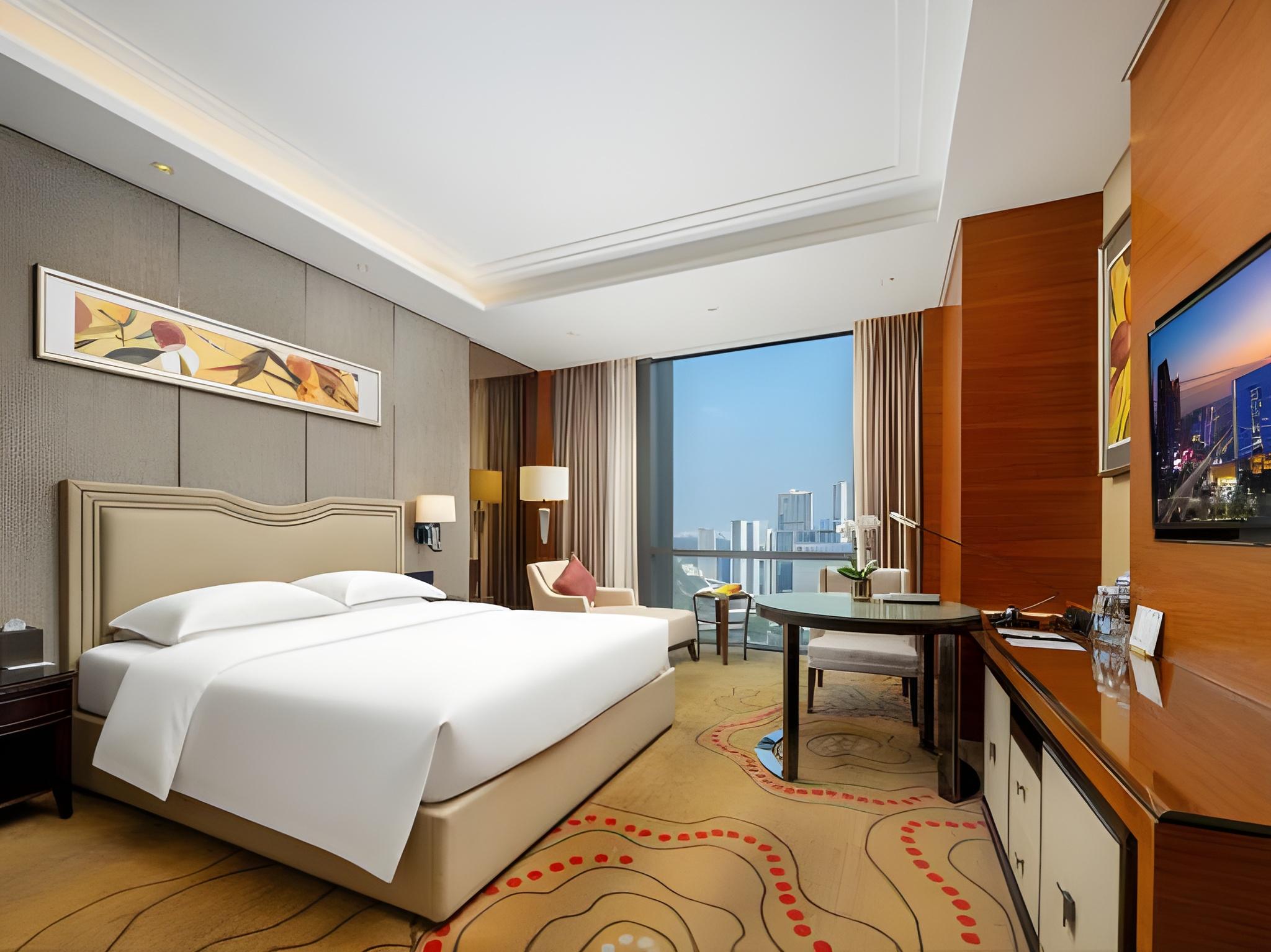 Cloudscape, Deluxe, Double Bed, Night View