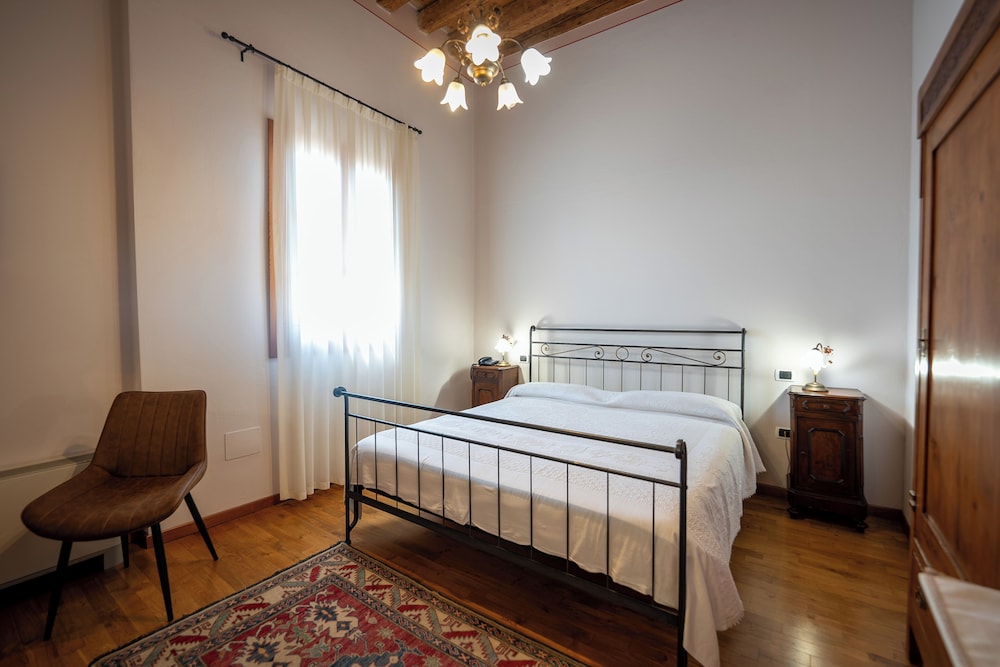 Villa Bongiovanni 9/44