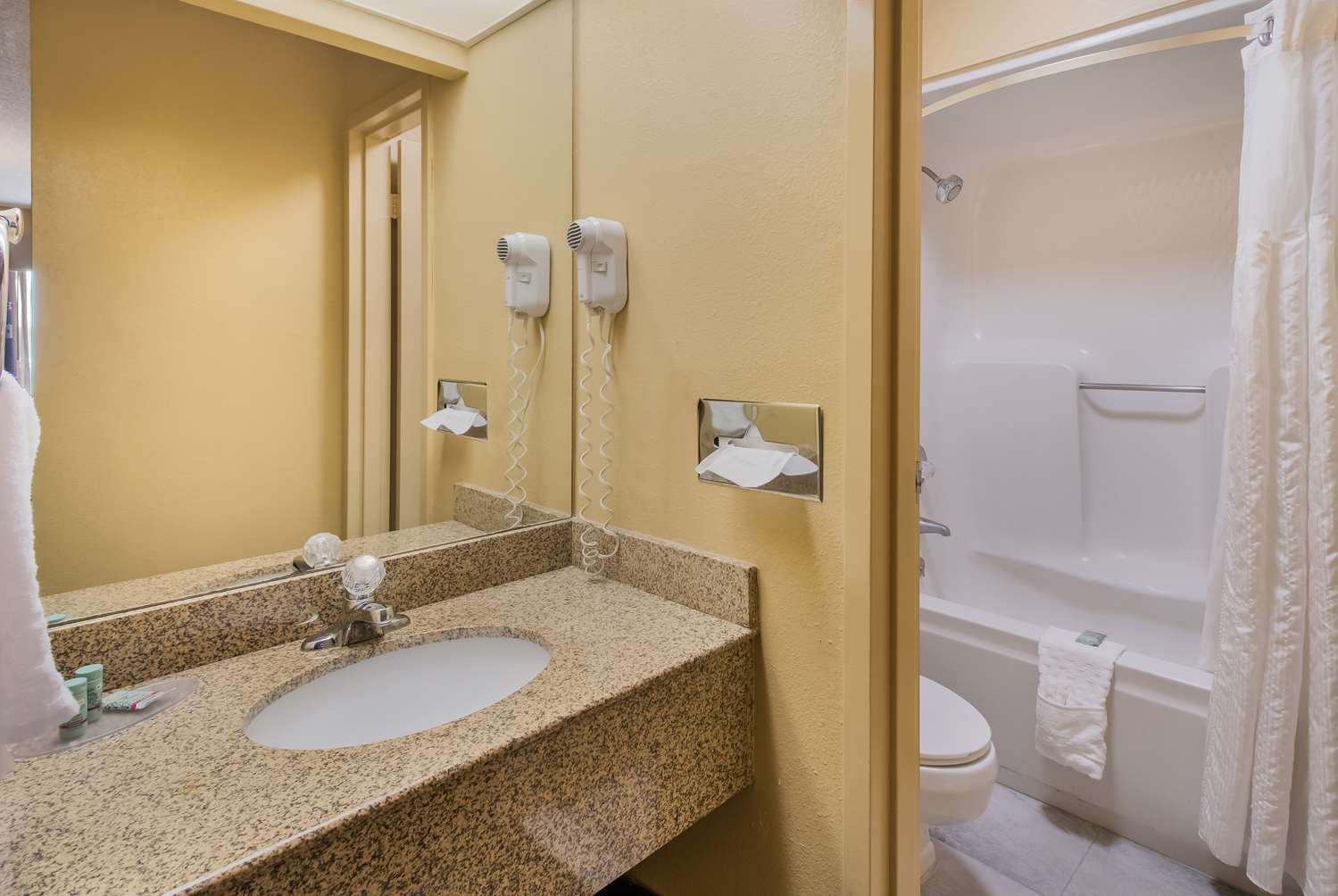 Best Western University Inn 18/18
